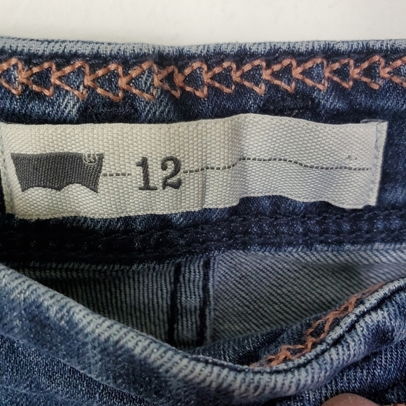 LEVI'S FIVE POCKET DENIM SHORTS - Picture 3 of 4